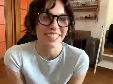 Chaturbate Live Sex Cam of faintpeach