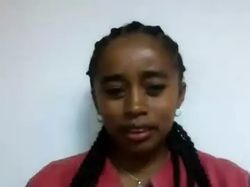 Chaturbate Live Sex Cam of avontsoaldy