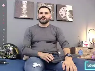 Chaturbate Live Sex Cam of jonas_beard1