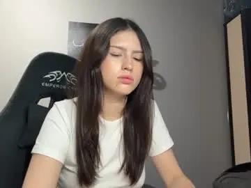 Chaturbate Live Sex Cam of candytweddle