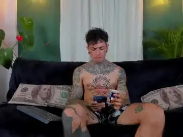 Chaturbate Sex Chat of aron_ford