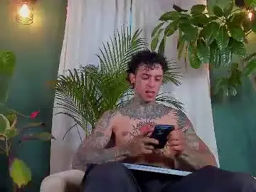 Chaturbate Free Porn Cam of aron_ford