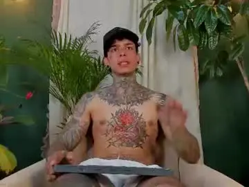 Chaturbate Adult Webcam of aron_ford