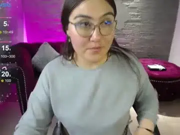 Chaturbate Best live sex cam show of diamondfox_m