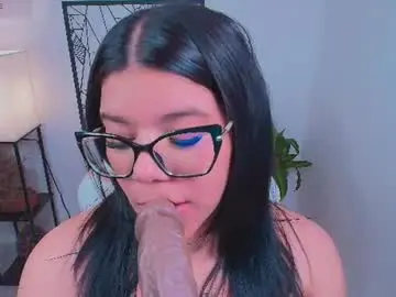 Chaturbate Live Sex Cam of ashleyy18__