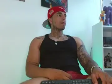 Chaturbate Sex Chat of darius_phoenix