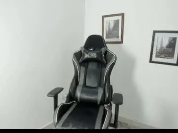 Chaturbate Live Porn of alexx_cum18