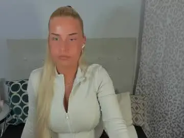 Chaturbate Adult Video Chat of kristyflowers