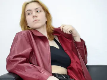 Imlive Live Sex Cam of RemyFreya