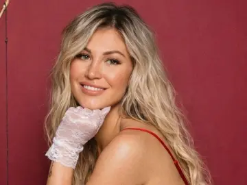 Imlive Private Sex Chat of MilanaSmooth