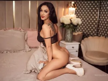 Imlive Free Live Porn of NicoleKateeePlay