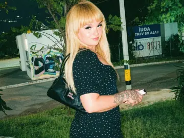 Imlive Free Porn Cam of Celestet