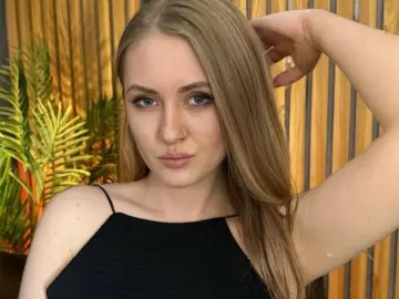Livejasmin Free Porn Cam of GoldenLolali