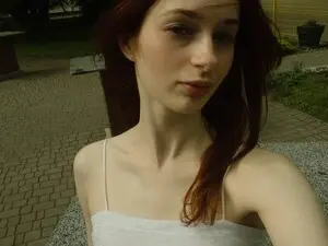 Myfreecams Sex Chat of Viola__Moon