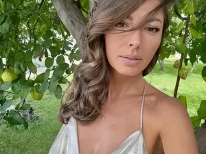 Myfreecams Adult Webcams of Nikolle_01