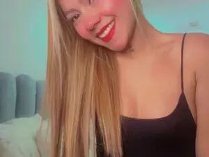 Myfreecams Nude Webcam of Saritaa__