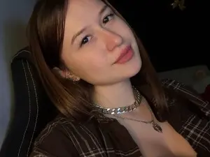 Myfreecams Free Live Porn of B3lla19