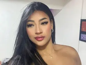 Myfreecams Nude Webcam of Sexxy_isabel
