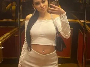 Myfreecams Watch Live Sex Cams of TinyCassy