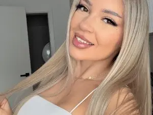 Myfreecams Free Porn Cam of bellalopez