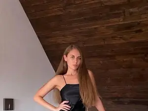 Myfreecams Live Sex of AliceWonderr