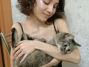 Myfreecams Live Porn of DraGoldFlyy
