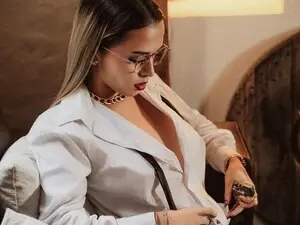 Myfreecams Sex Chat of Zhara_11