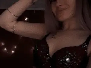 Myfreecams Free Porn Cam of Mrs_Lina