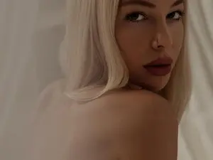 Myfreecams Free Live Porn of CarolinaHerer
