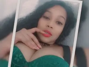 Myfreecams Nude Webcam of MoniqueLovay