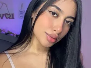 Myfreecams Live Sex Cam of Laura_love18