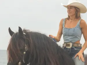 Myfreecams Free Live Porn of CowgirlCrush