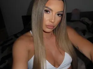 Myfreecams Best Webcam of Miaastarr