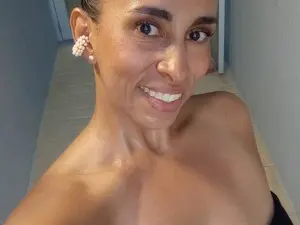Myfreecams Sex Chat of Thalia_Gomex
