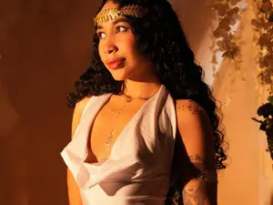 Myfreecams Watch Live Sex Cams of Sally_Rosses