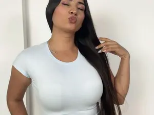 Myfreecams Sex Cam of Hanna_milano