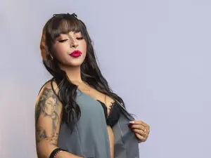 Myfreecams Adult Video Chat of MiiaaMonroee