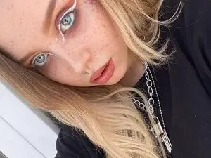 Myfreecams Sex Chat of MonaLauu