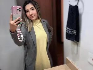 Myfreecams Watch Live Sex Cams of Seren_hanna