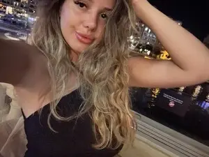 Myfreecams Private Sex Chat of StrawberryHug