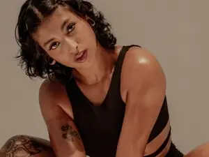 Myfreecams Live Sex Cam of LollaBye