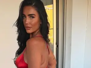 Myfreecams Live Sex Cam of ElleBloom