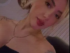 Myfreecams Live Sex Cam of EveBenson