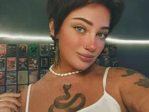 Myfreecams Live Porn of LessaHost