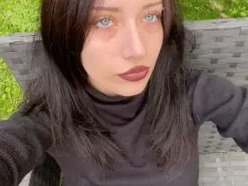 Olecams Watch Live Sex Cams of Wolfychu