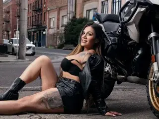 Streamate Free Porn Cam of AzunaStar