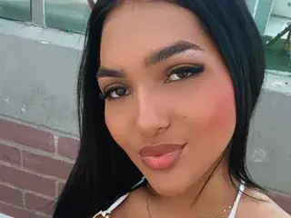 Streamate Live Porn of IssyDaniels