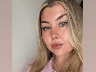 Streamate Nude Webcam of PeachyPolUK
