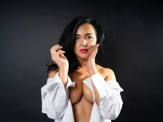 Streamate Live Porn of AQueenMonica