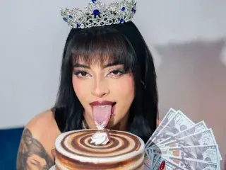 Streamate Nude Webcam of MiiaaMonroe